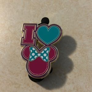 I ❤️ Minnie double back pin